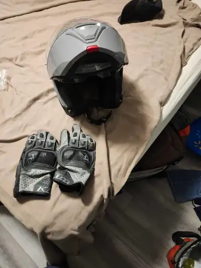 helmet and gloves, View more