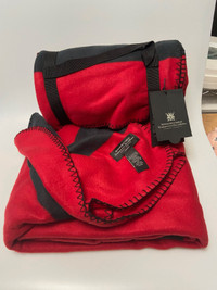 HUDSONS BAY POLAR FLEECE BLANKET WITH STRAPS...CANADIAN CLASSIC!