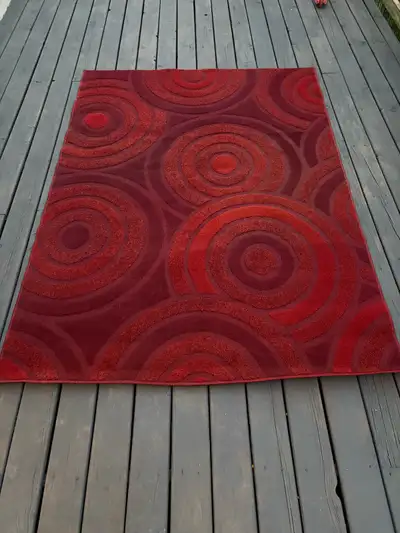 Rug 5’x7’, View more