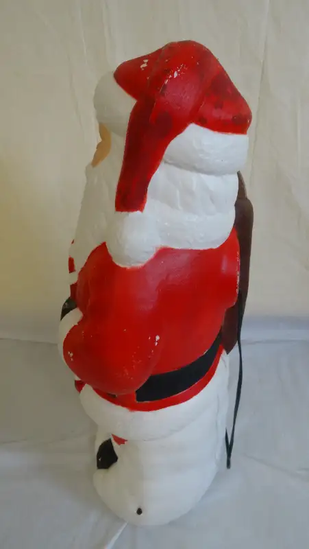 Vtg TPI Blow Mold Santa with Elves 31" Tall in Outdoor Décor in Kitchener / Waterloo - Image 7