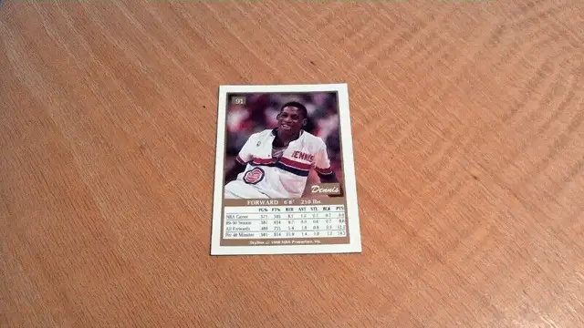 Carte basketball Dennis Rodman 91 Sky Box  (200122-3990) in Arts & Collectibles in Laval / North Shore - Image 3