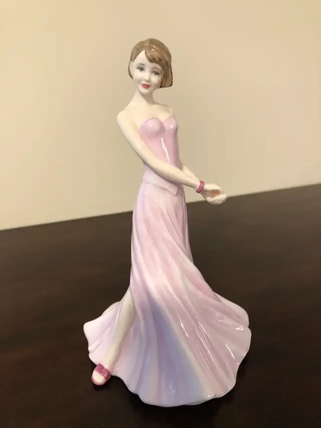 Royal Doulton & Coalport - Authentic Made In England in Arts & Collectibles in Mississauga / Peel Region - Image 4