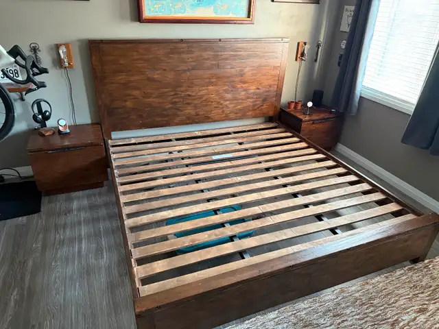 King sized bed set for sale ($1500 OBO)62863736208770123
