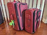ONLINE AUCTION: Swiss Gear Luggage Set - Red