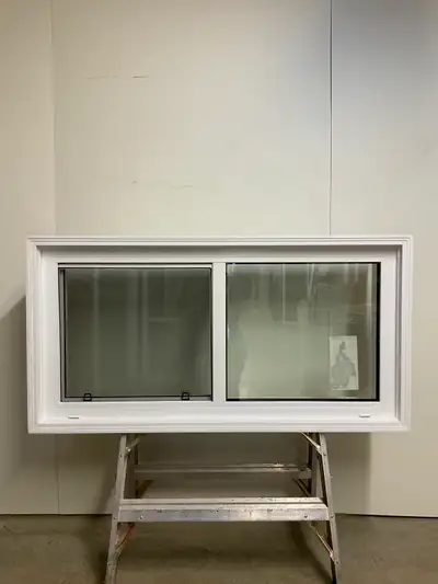 10725CP Fenêtre Coulissante PVC Blanc 2 sect 1 ouvr 54 1/4 x 28, View more