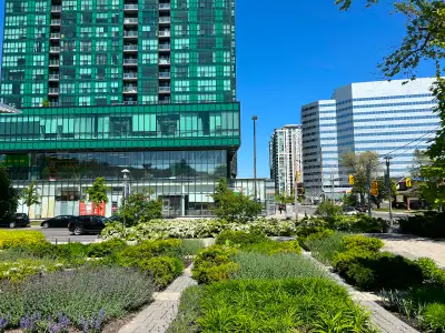 I am offering the second fully furnished bedroom with a private bathroom in a newly built 2bed-2bath...
