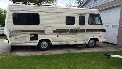 very clean unit all equipment in very good working order we got it ready for trip down route 66 to c...