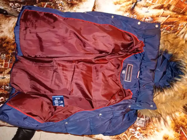 Women's Coats in Women's - Tops & Outerwear in Kitchener / Waterloo - Image 3