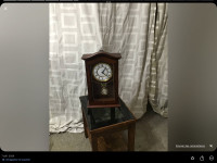 Horloge en bois à pendule 