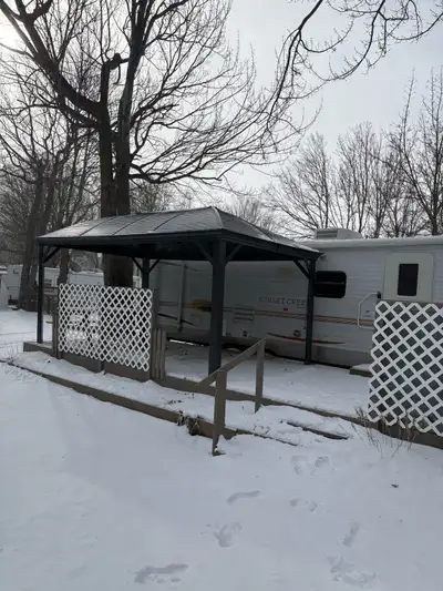 2007 30 foot sunset creek in great condition. It has a big deck and gazebo and includes a 10x10 wire...