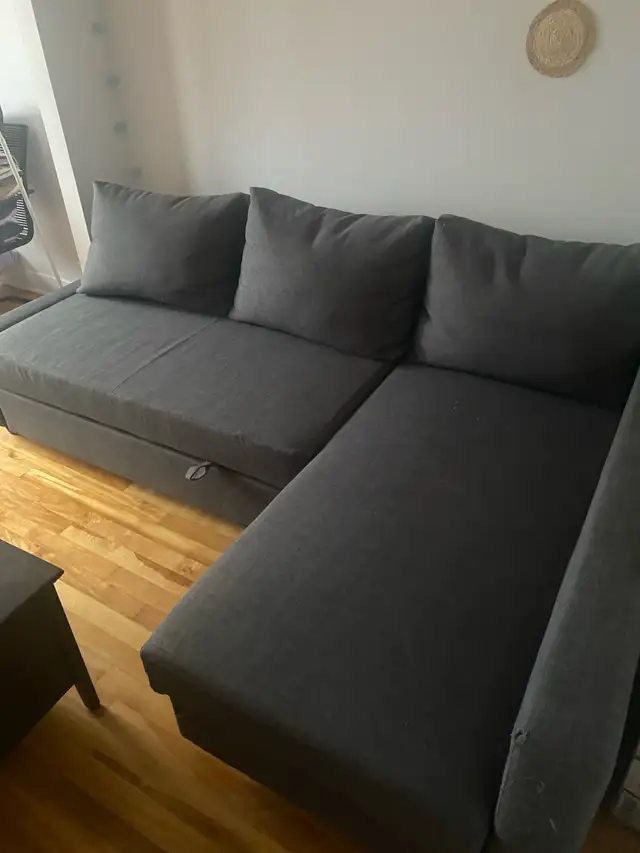 canapé-lit in Other in City of Montréal - Image 3