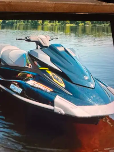 3015 Waverunner VX Deluxe with trailer , 1 owner , 67.7 hours