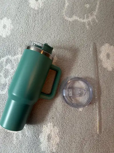 Amazon green water cup: new straw, two lids & straw cleaner, View more