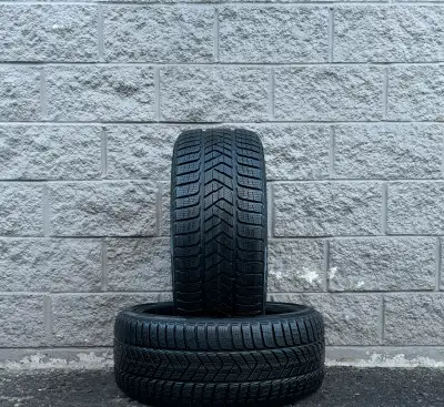 Winter / Snow Pirelli Sottozero3 19” Tires. 2x 255 35 19 (100%). Fits: BMW M3 / M4 / 2 / 3 / 4 Serie...