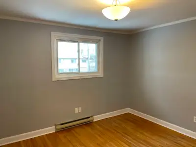 Room For Rent FOR SINGLE MALE ONLY !!!! $750 per month. NO SMOKING inside the house , NO PETS Shared...