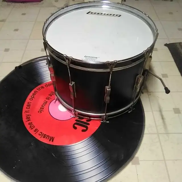 22" Ludwig Base drum in Drums & Percussion in London - Image 6