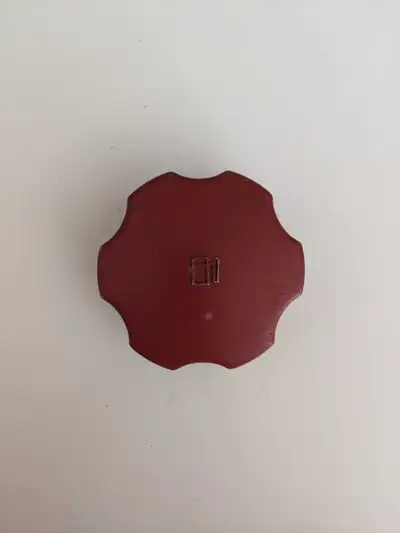 Snowblower fuel cap MTD / bouchon de souffleuse MTD, View more