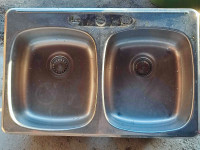Double sink for sale,A vendre 