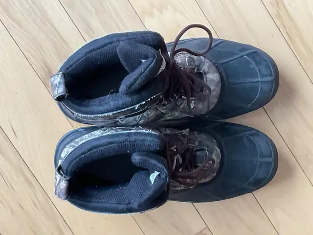 Winter Waterproof, Rubber Snow Boots. Size 10. Great Shape in Men's Shoes in Edmonton - Image 6