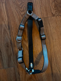 Petsafe - Dog No Pull Harness - 10$