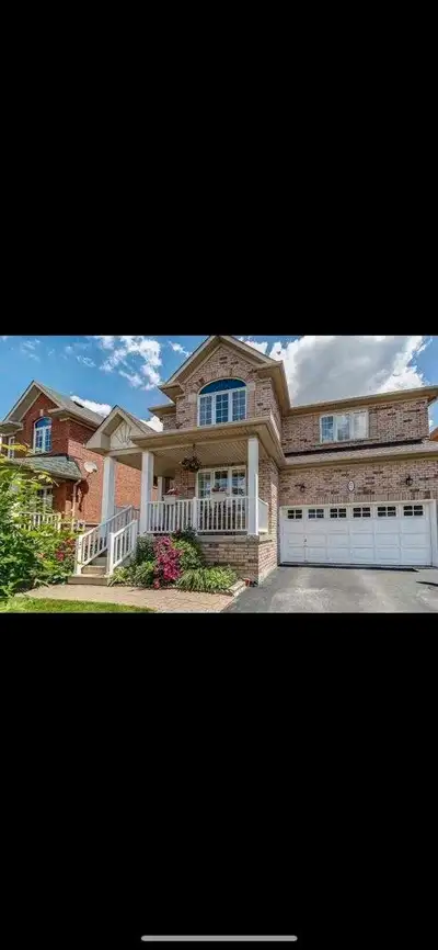 4Bd 3Bth Detached House