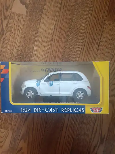 PT Cruiser 1:24 Motor Max Die Cast, View more