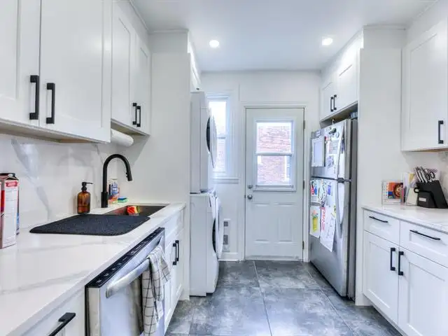 2 bedroom apartment for rent! in Long Term Rentals in City of Montréal - Image 10