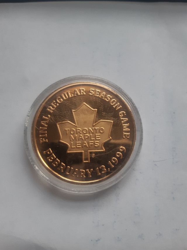 Maple Leaf Gardens collectors coin in Arts & Collectibles in Bedford - Image 2