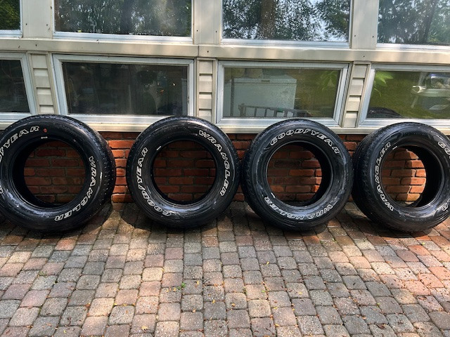 4 x Good Year Wrangler - Tires - 275/65 R18 in Tires & Rims in Leamington