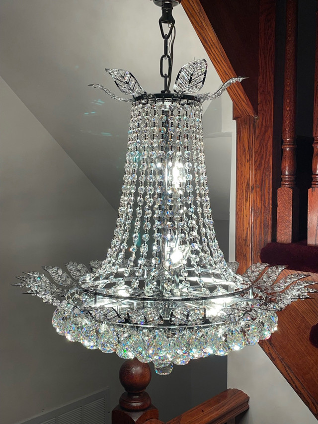  Crystals Light Chandelier  in Indoor Lighting & Fans in City of Toronto