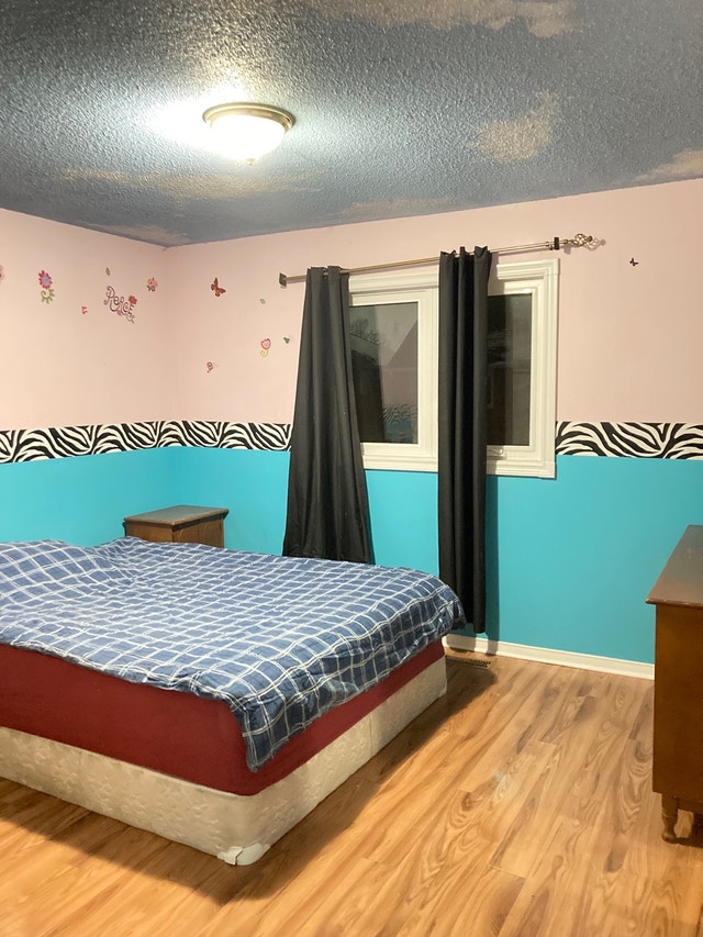 Room for Rent Nanaksar Gurdwara Sheridan College Brampton Room