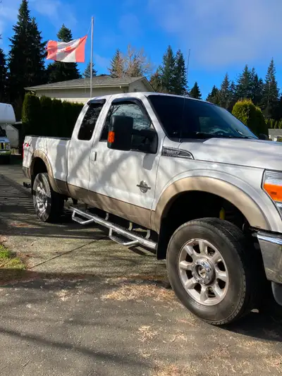 Looking for serious power, reliability, and a truck that’s been properly maintained? This Ford F-350...