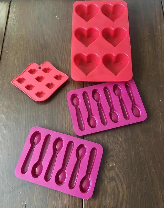 Silicone Chocolate Candy Molds Mold Craft Spoon Lips Hearts in Hobbies & Crafts in Calgary - Image 2