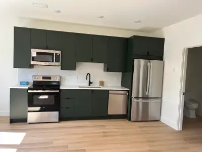This beautiful one bedroom, one bathroom apartment is located in Porter Creek. The apartment is open...