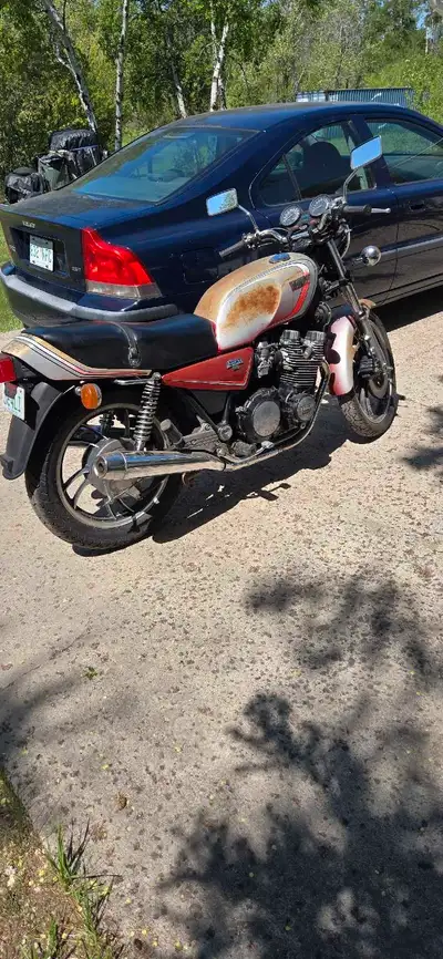 IF THE AD IS UP ITS STILL AVAILABLE. 1982 yamaha seca 650. Shaft drive, 650cc engine, new air filter...