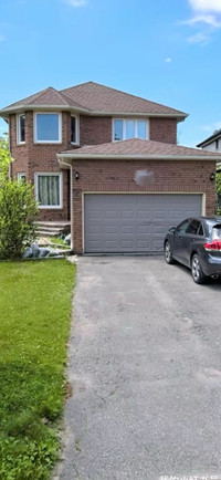House for rent in Pickering 