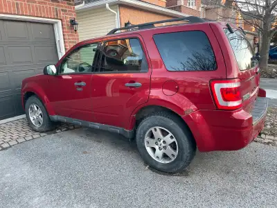 2010 Ford Escape XLT 4WD V6 200000+ KM As is where is. Does not start - battery? Has not be on the r...
