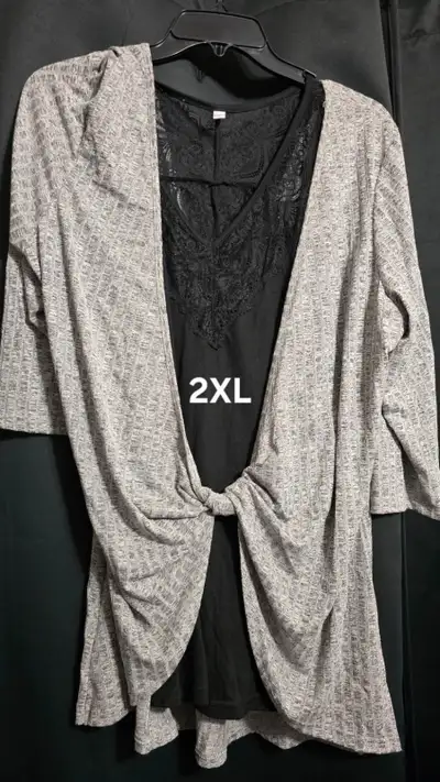 Womens Plus Sized Tops. Some worn once Some just tried on never worn. $20 per top firm Pick Up Only...