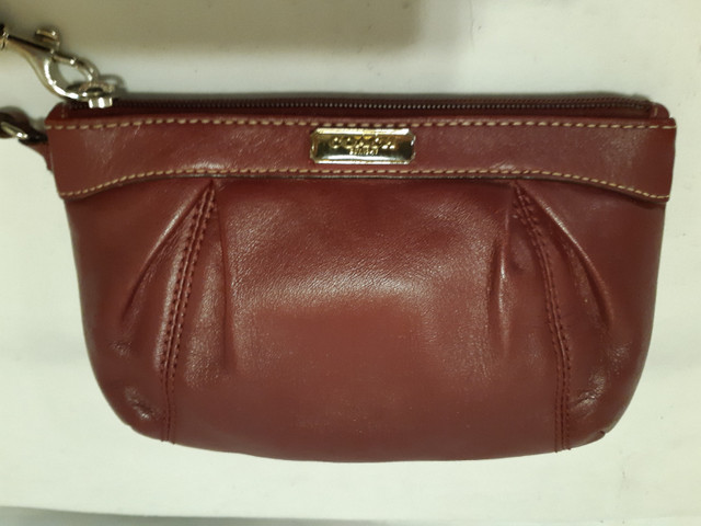 As New Small Burgundy Authentic Coach Genuine Leather Wristlet in Women's - Bags & Wallets in City of Halifax - Image 2