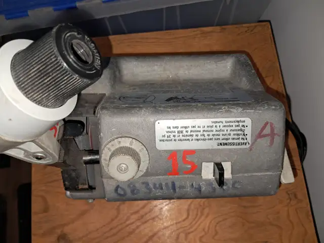 Black and Decker 'Drill Doctor' drill bit sharpener in Power Tools in Ottawa - Image 6