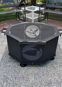 Custom Fire Pits with Grills 