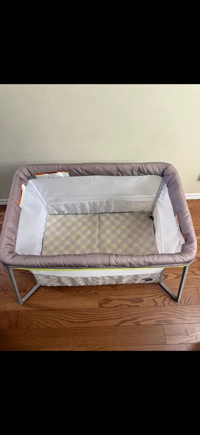 Baby Bed, Bassinet, Changing area, Playard in Other in Mississauga / Peel Region - Image 6