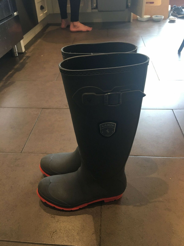 Kamik Rain boots - size 7 in Women's - Shoes in City of Toronto - Image 2