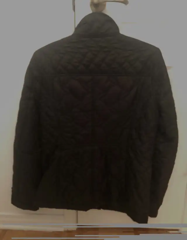 Woman’s quilted jacket in Women's - Tops & Outerwear in Laval / North Shore - Image 3