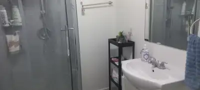 Basement furnished in richmondhill utilities included