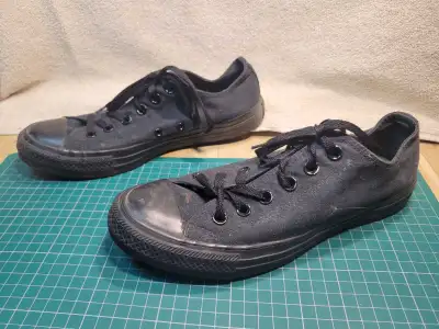 Black Converse Allstars running shoes size 10 , View more