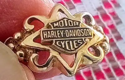 WOMEN'S HARLEY DAVIDSON SIGNATURE GOLD RING 6.5, View more