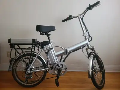 Aluminium folding ebike. Velo electrique pliant avec 2 batteries, View more