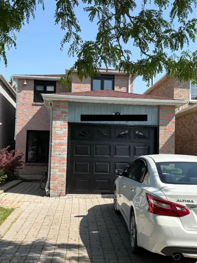 Scarborough home - 3 bedrooms