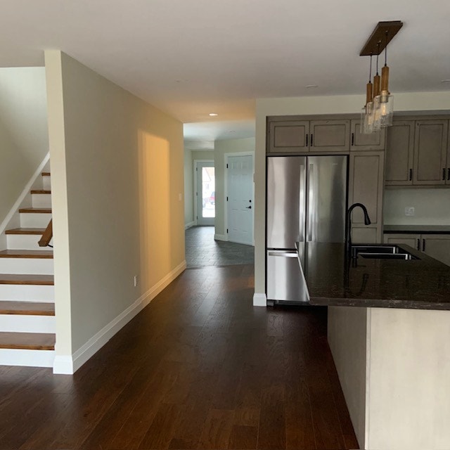 Executive 3 Bedroom House plus Den with Georgian Bay Views 3